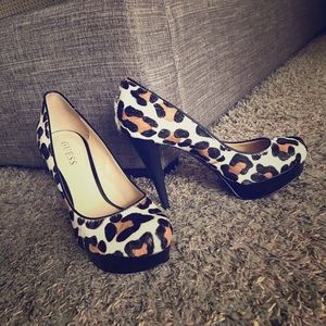 Calf skin leopard heels